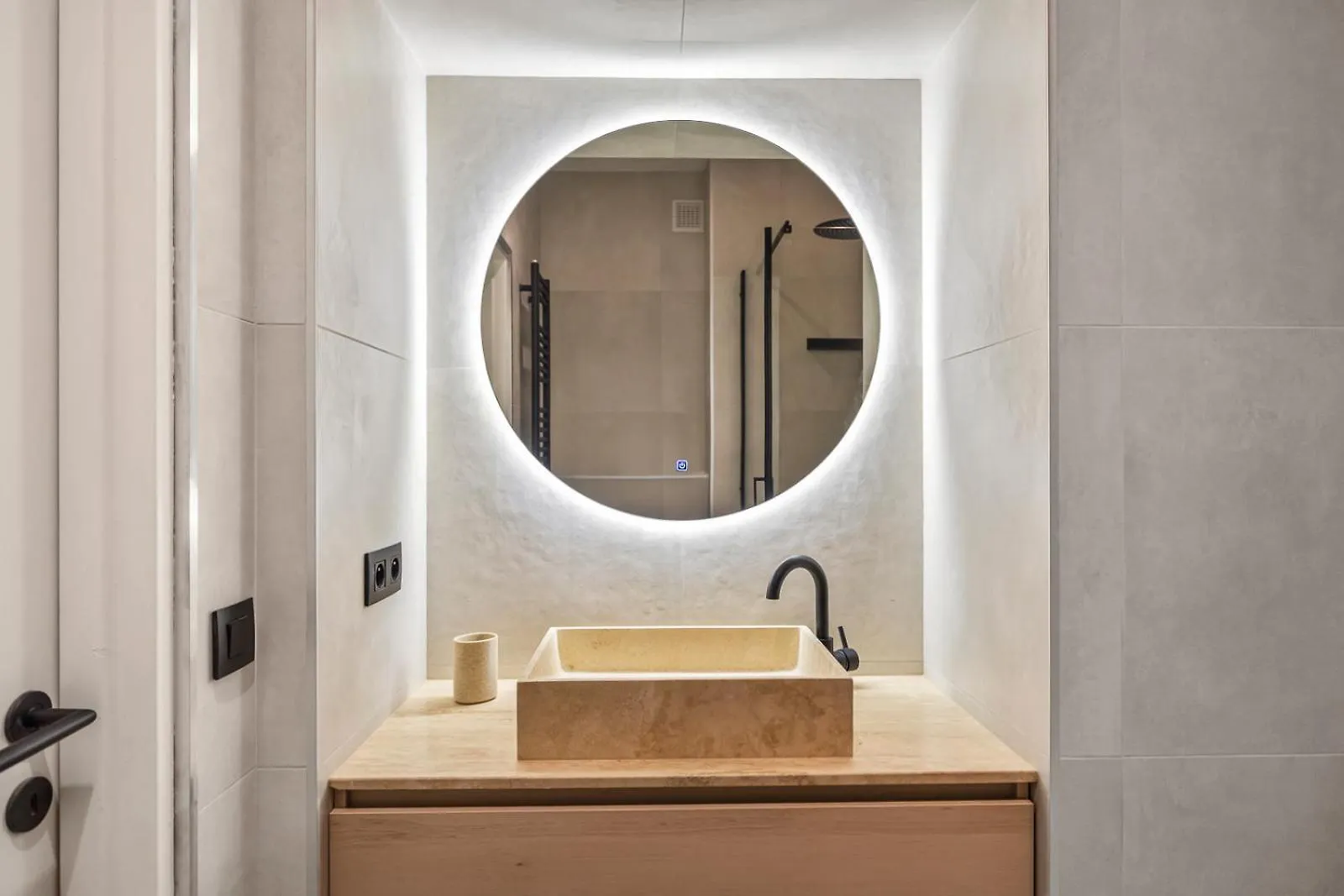 Apartment Antwerp Riverside Suite